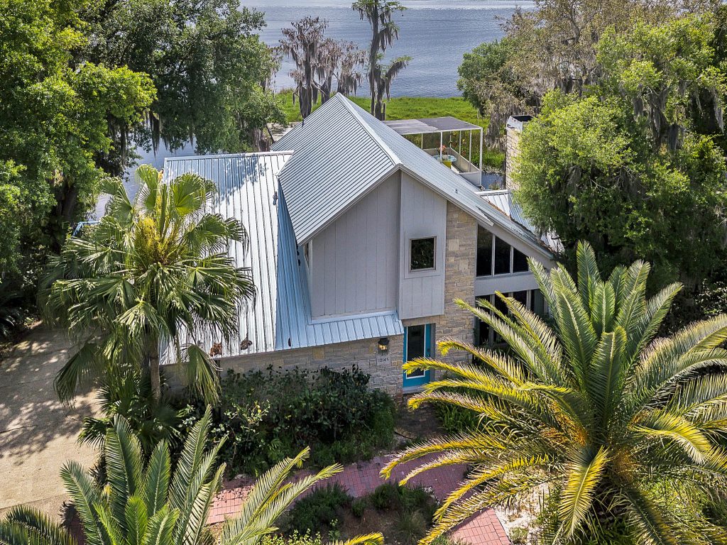 Clermont, Florida Home on Lake Louisa Erica Diaz Team