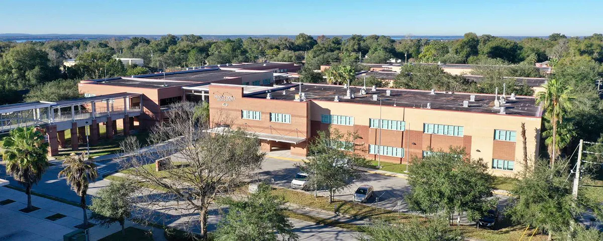 Mount Dora High School