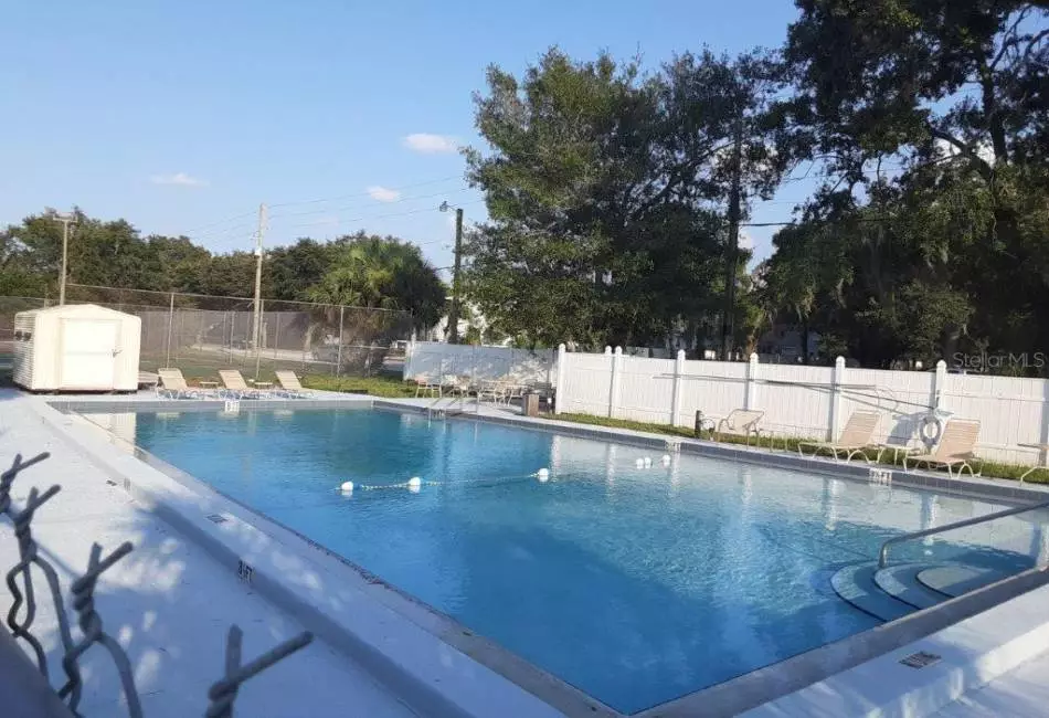 24. nice and well-maintained pool facilities,