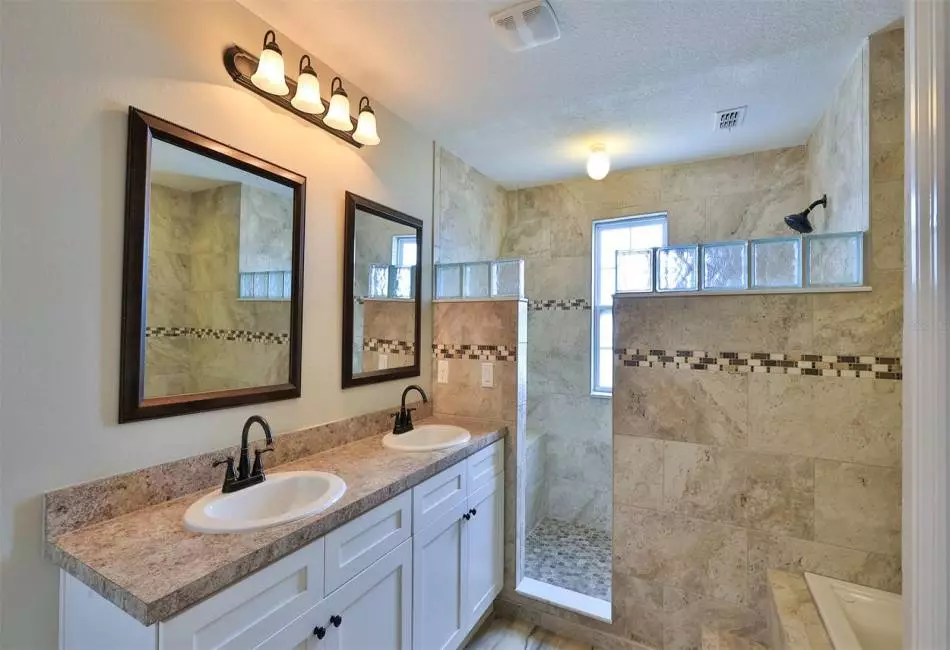 441 White Coral LANE, 5 Bedrooms Bedrooms, ,3 BathroomsBathrooms,Residential,For Sale,White Coral,MFRNS1075180
