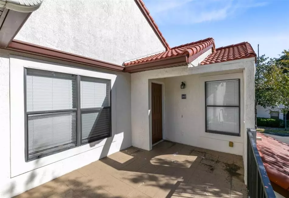 Front Courtyard Balcony