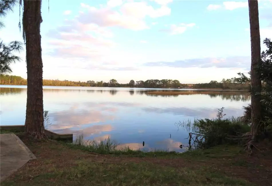 Tranquil view of Lake Davenport at Sunset