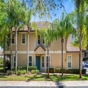 Welcome Home! Corner lot unit walkable to the pool