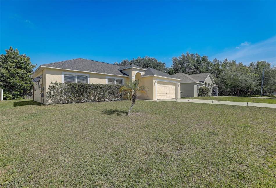 305 KINGFISH DRIVE, 3 Bedrooms Bedrooms, ,2 BathroomsBathrooms,Residential,For Sale,KINGFISH,MFRO6196944