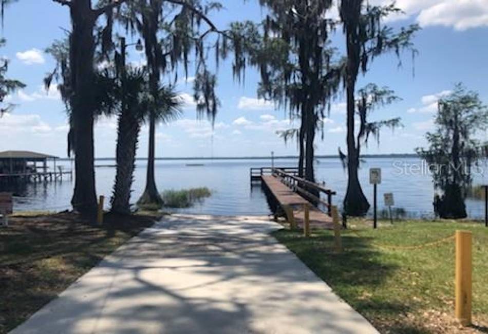 community boat ramp/dock on Lk Louisa Rd (For Vacation Vllg residents only)