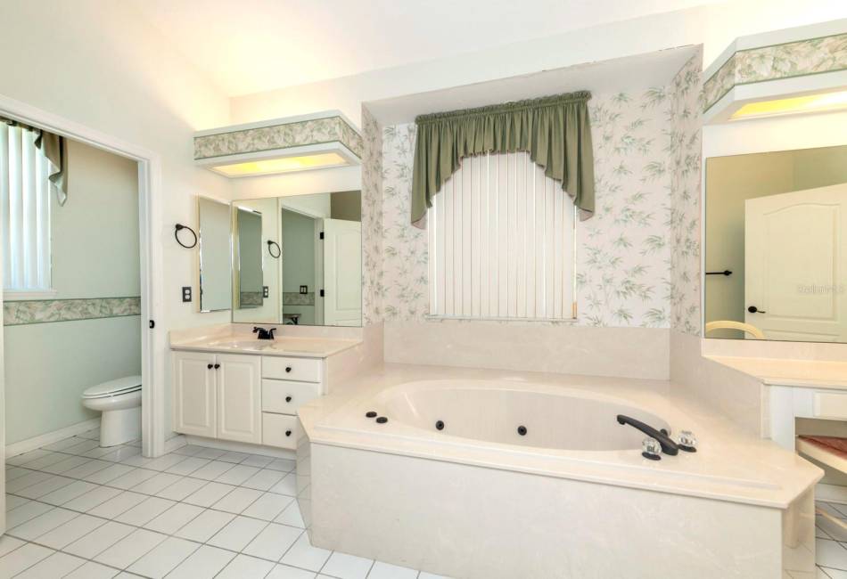 3 Bedrooms Bedrooms, ,2 BathroomsBathrooms,Residential,For Sale,MFRG5079812