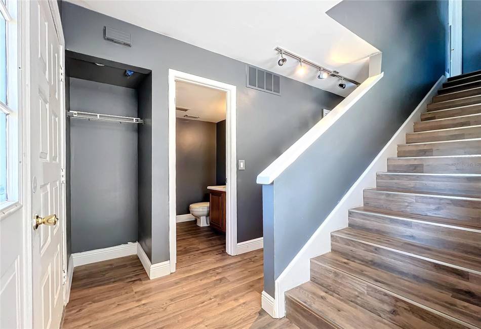 1st Floor - Hallway/Bathroom/Stairs