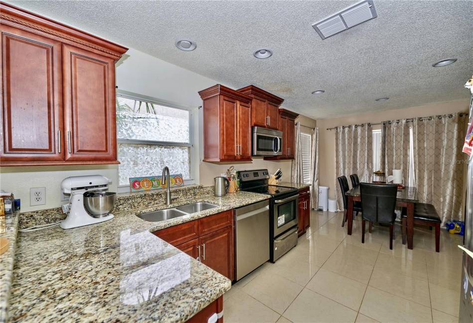 271 CORALWOOD COURT, 4 Bedrooms Bedrooms, ,2 BathroomsBathrooms,Residential,For Sale,CORALWOOD,MFRO6190078