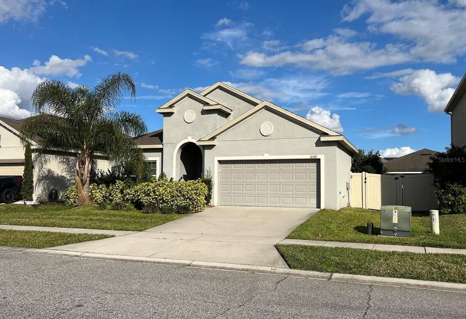 12327 SAWGRASS PRAIRIE LOOP, 4 Bedrooms Bedrooms, ,2 BathroomsBathrooms,Residential,For Sale,SAWGRASS PRAIRIE,MFRS5106131